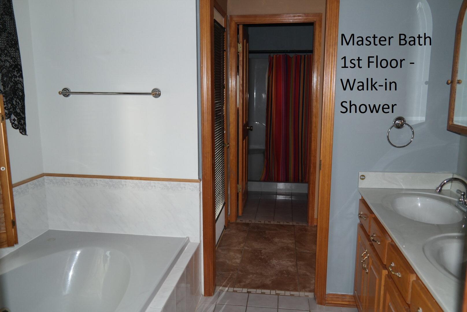 DEFUNIAK COUNTRY CLUB ESTATES - Residential