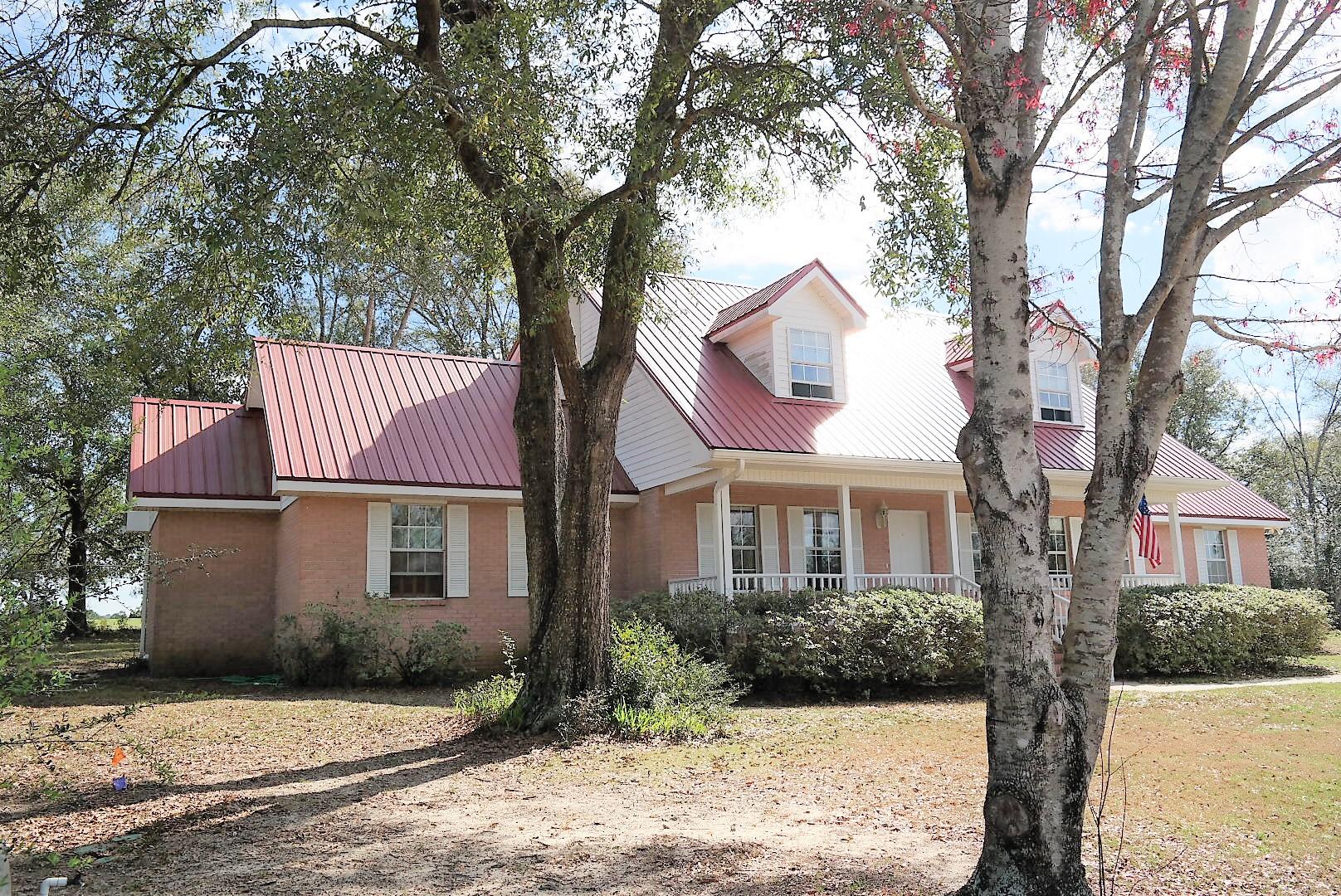 DEFUNIAK COUNTRY CLUB ESTATES - Residential