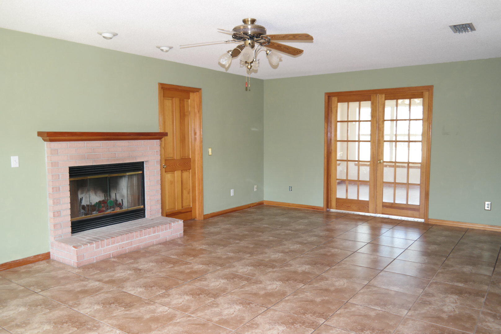 DEFUNIAK COUNTRY CLUB ESTATES - Residential