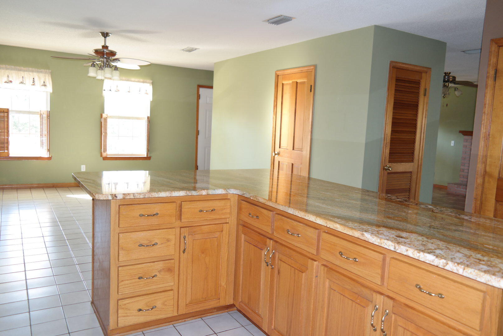 DEFUNIAK COUNTRY CLUB ESTATES - Residential