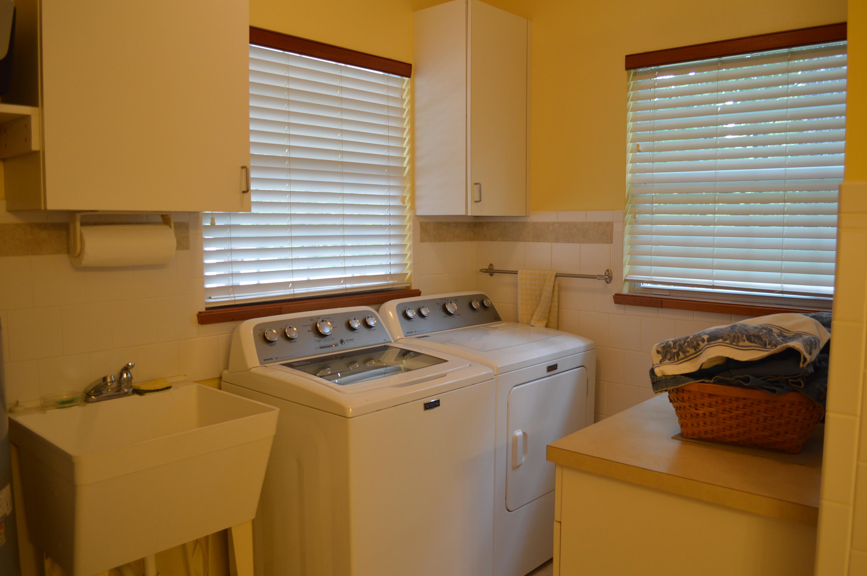 LAKE SHORE ESTATES - Residential