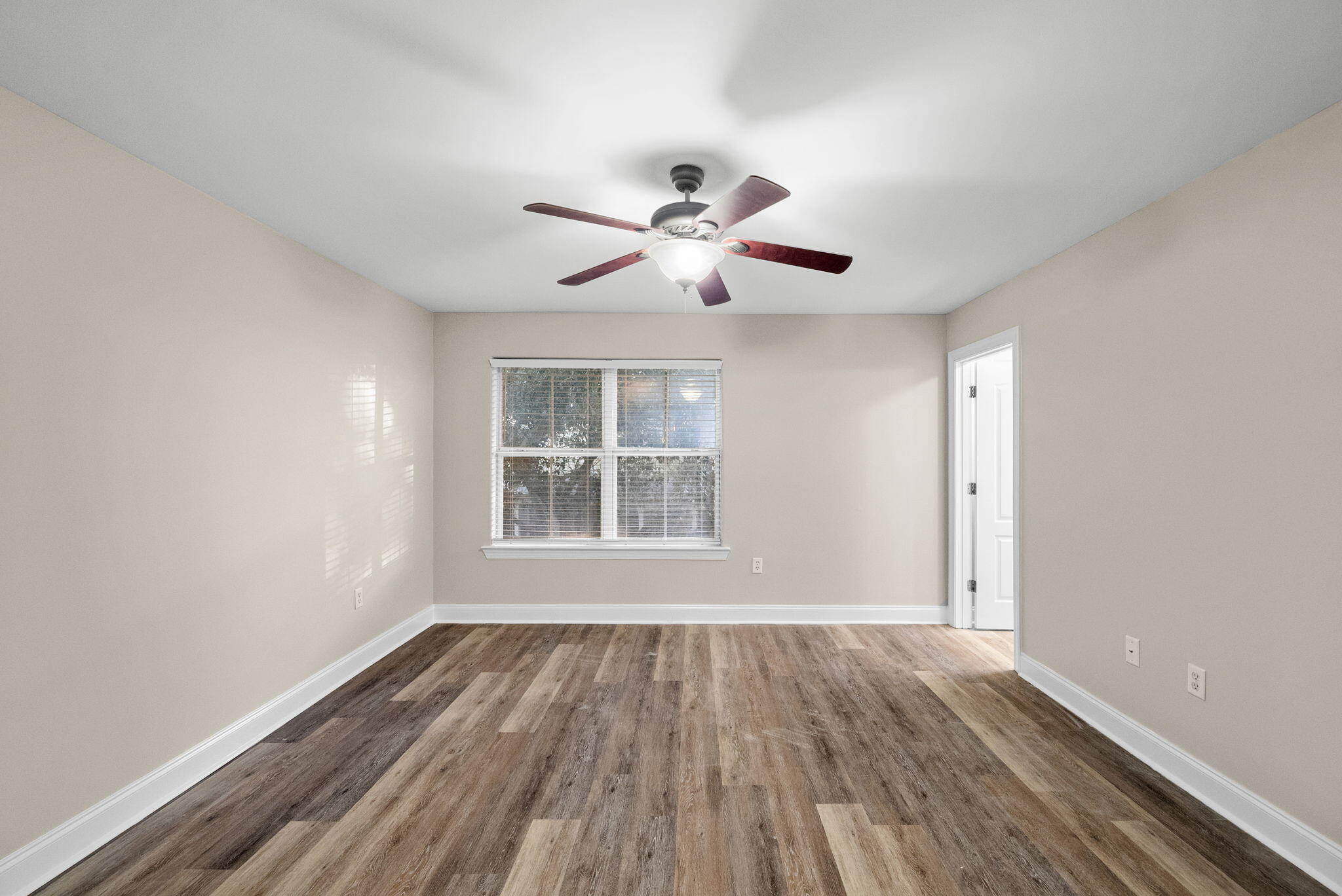 OLD BAY T/H - Residential Lease