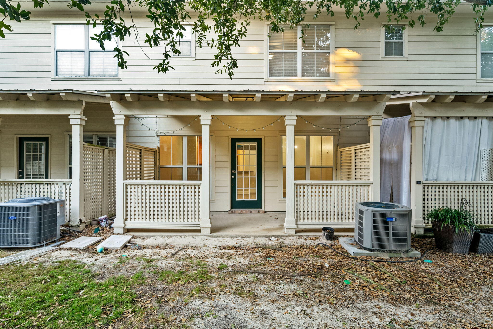 OLD BAY T/H - Residential Lease