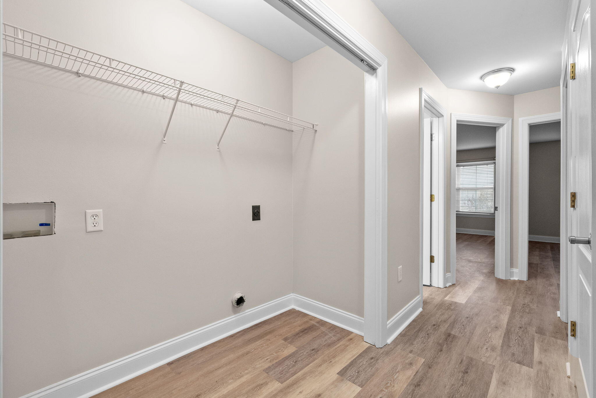 OLD BAY T/H - Residential Lease