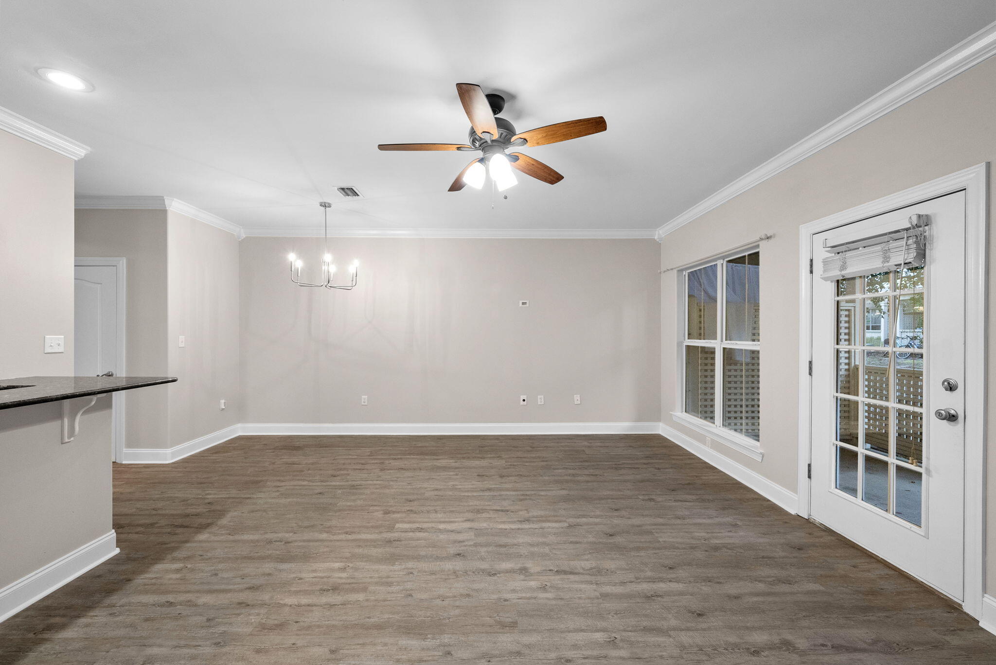 OLD BAY T/H - Residential Lease