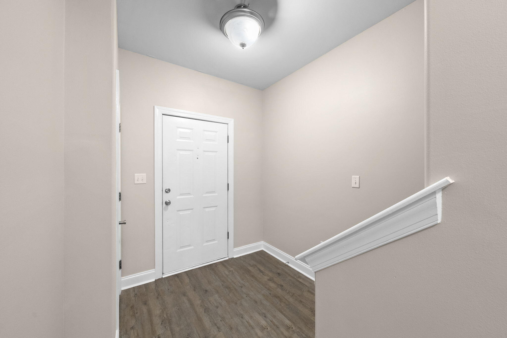 OLD BAY T/H - Residential Lease