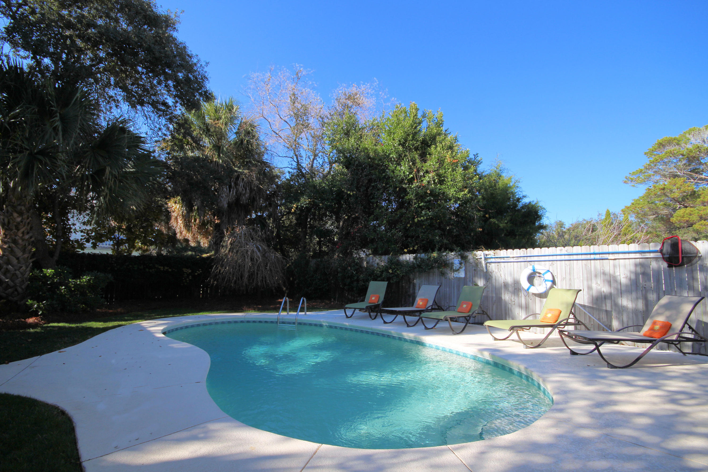 CRYSTAL BEACH - Residential