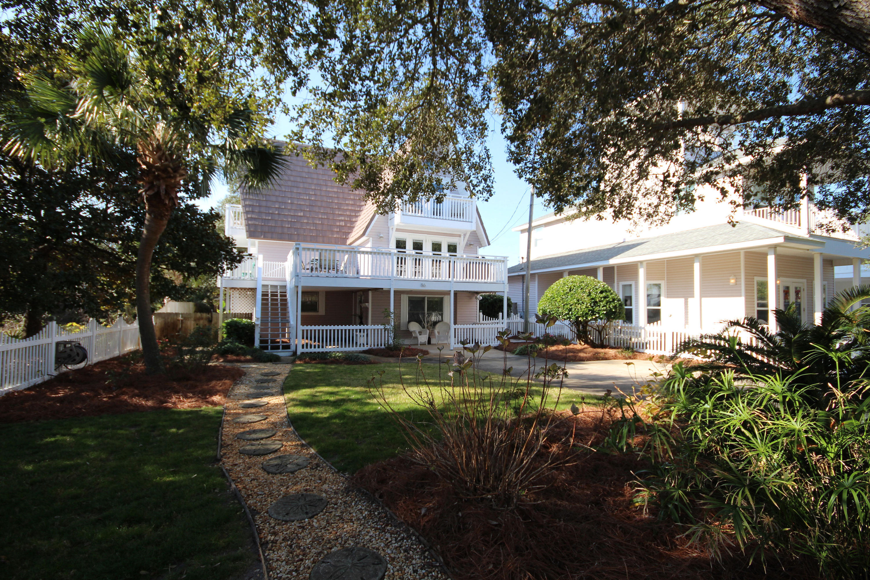 CRYSTAL BEACH - Residential