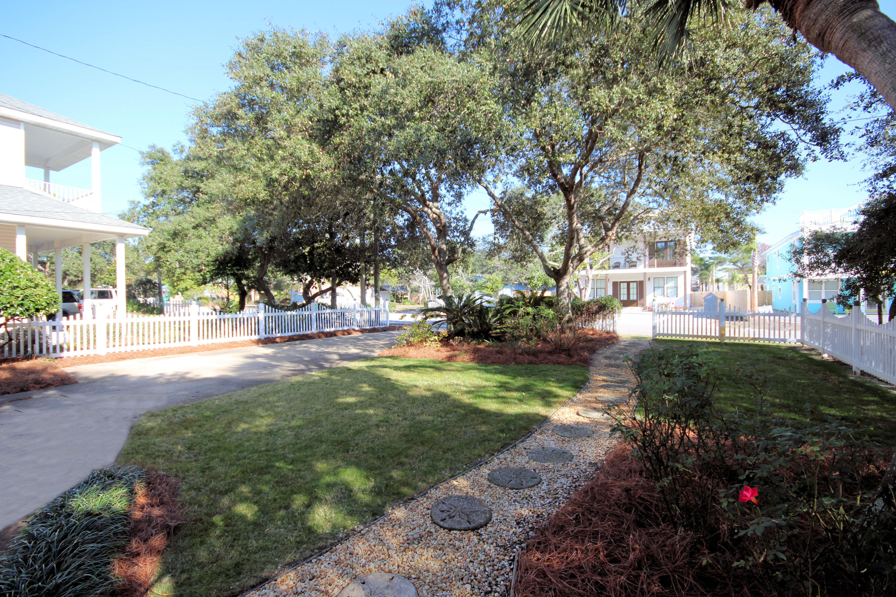 CRYSTAL BEACH - Residential