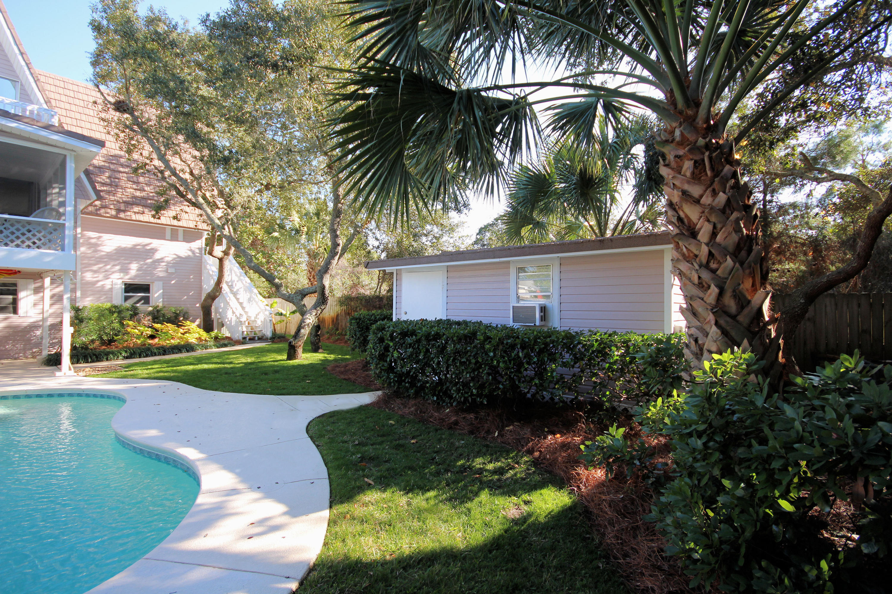 CRYSTAL BEACH - Residential