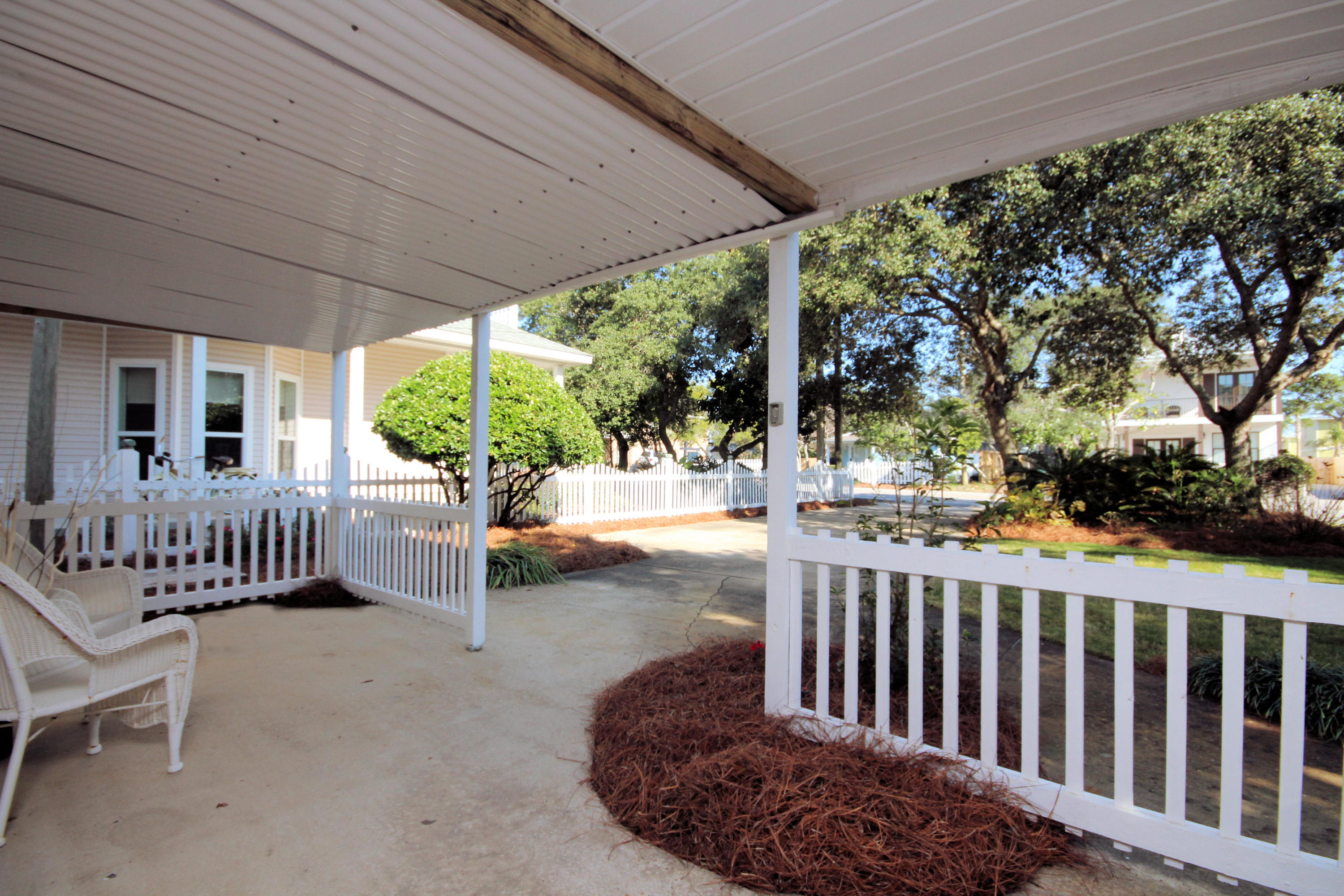 CRYSTAL BEACH - Residential