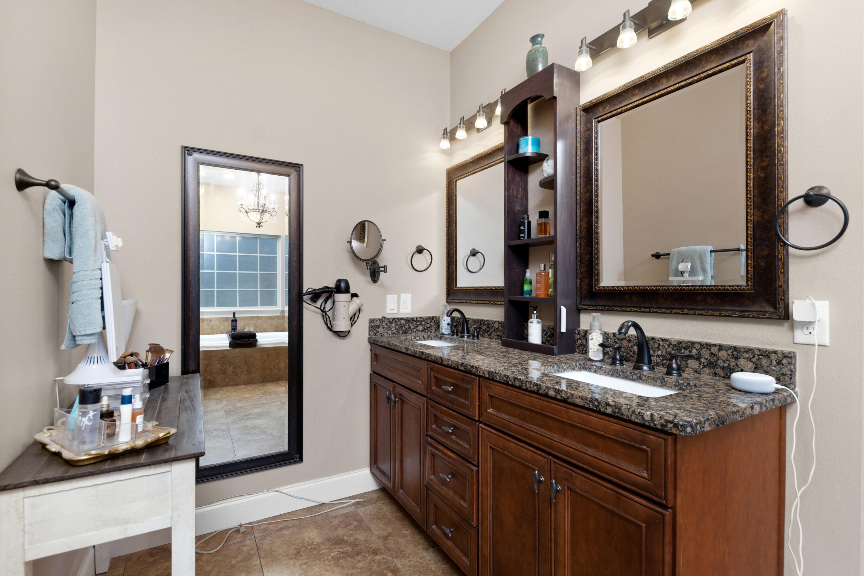 EVERWOOD - Residential