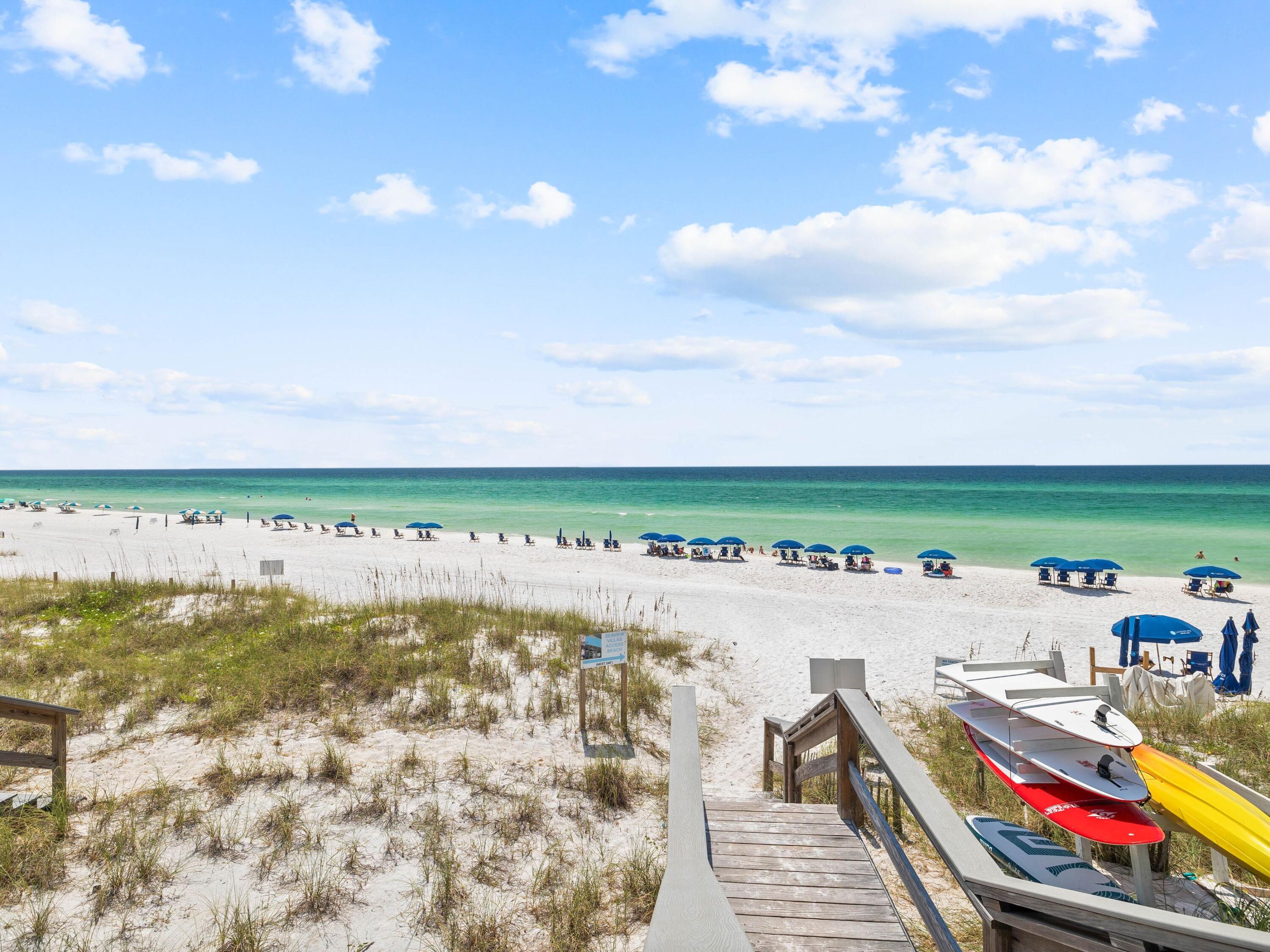 SEAVIEW VILLAS - Residential