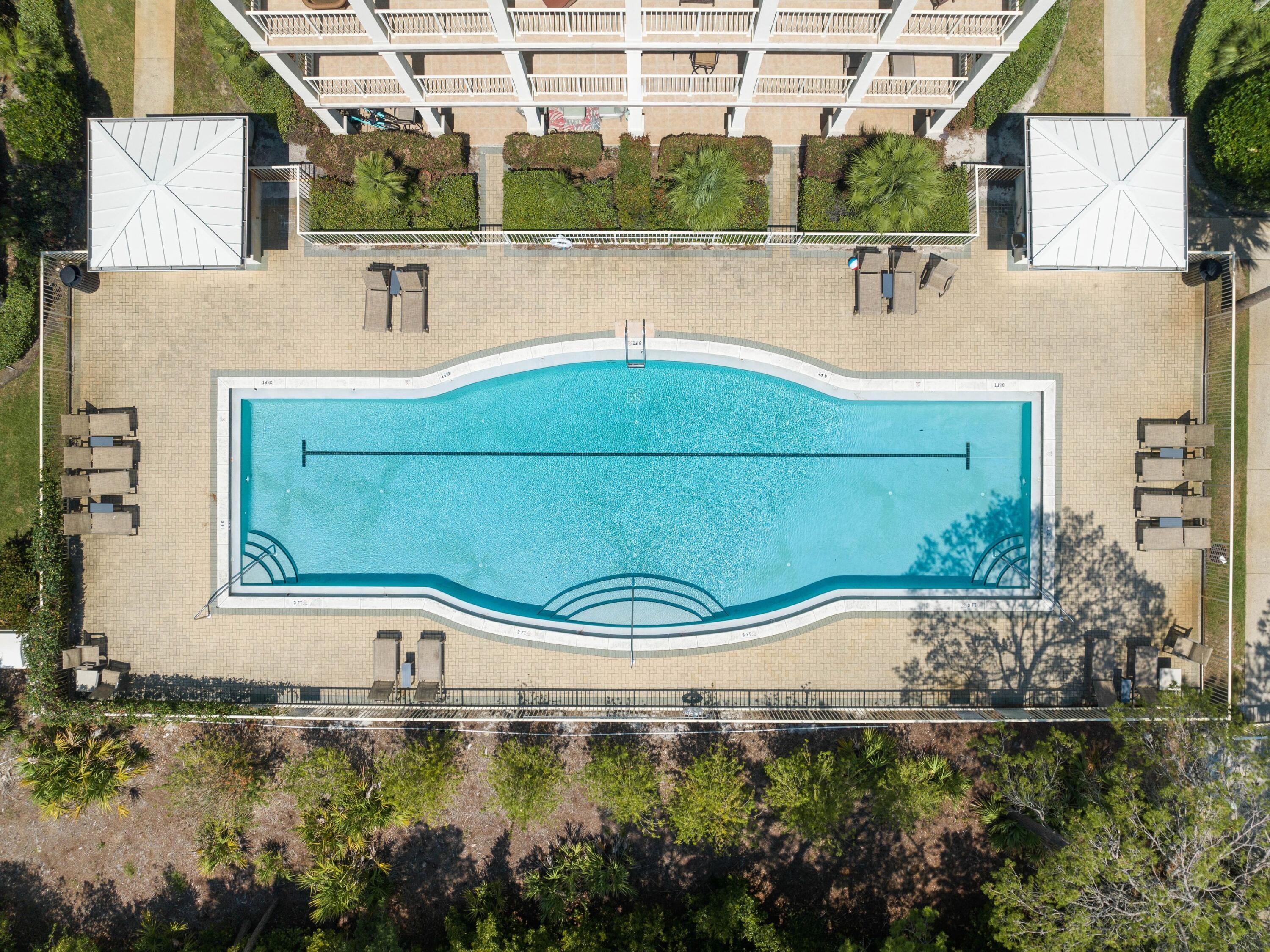 SEAVIEW VILLAS - Residential