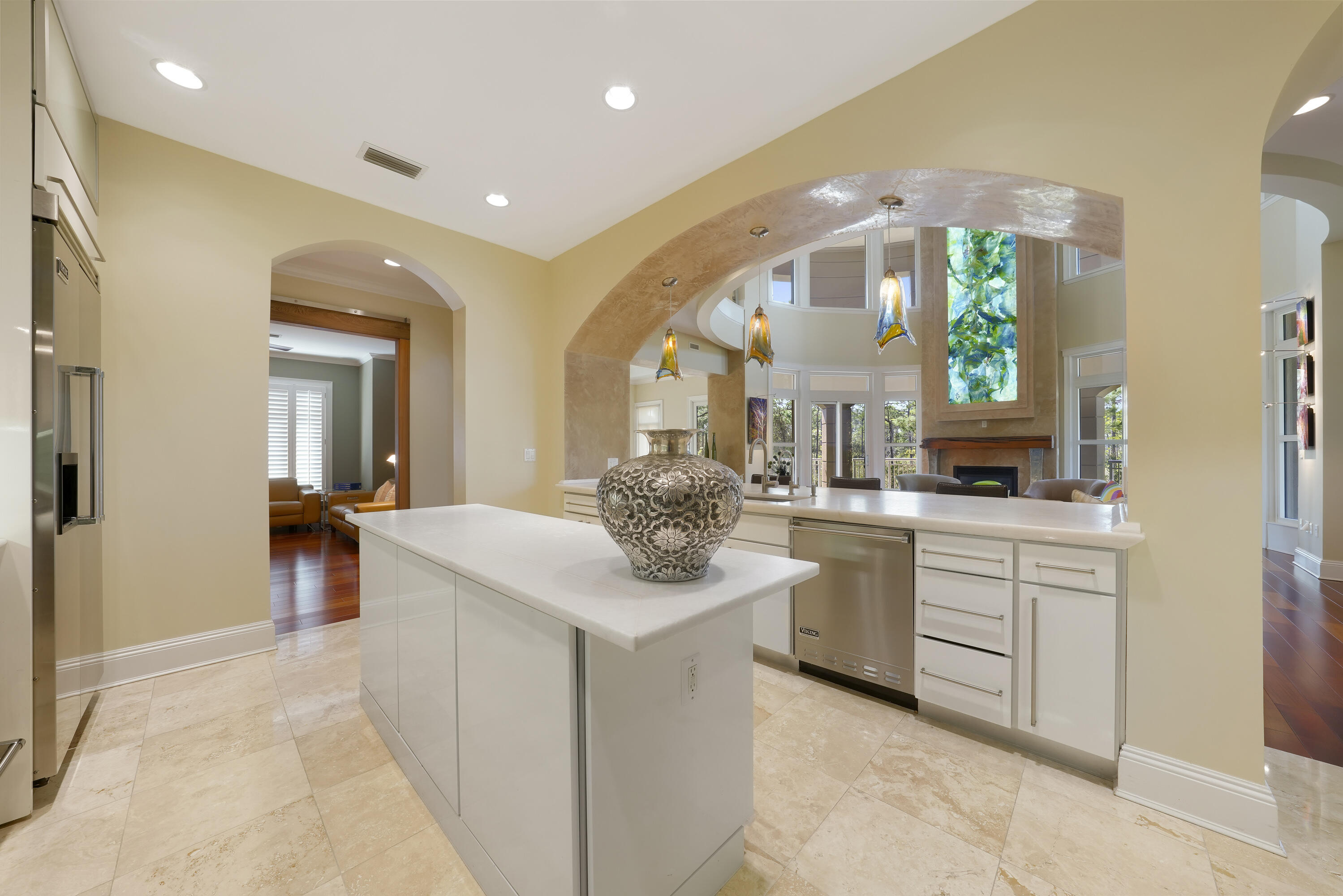 ONE WATER PLACE AT KELLY PLANTATION - Residential