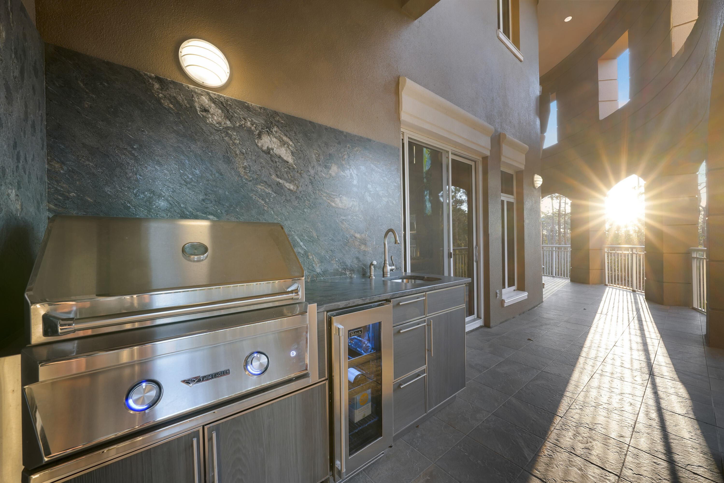 ONE WATER PLACE AT KELLY PLANTATION - Residential