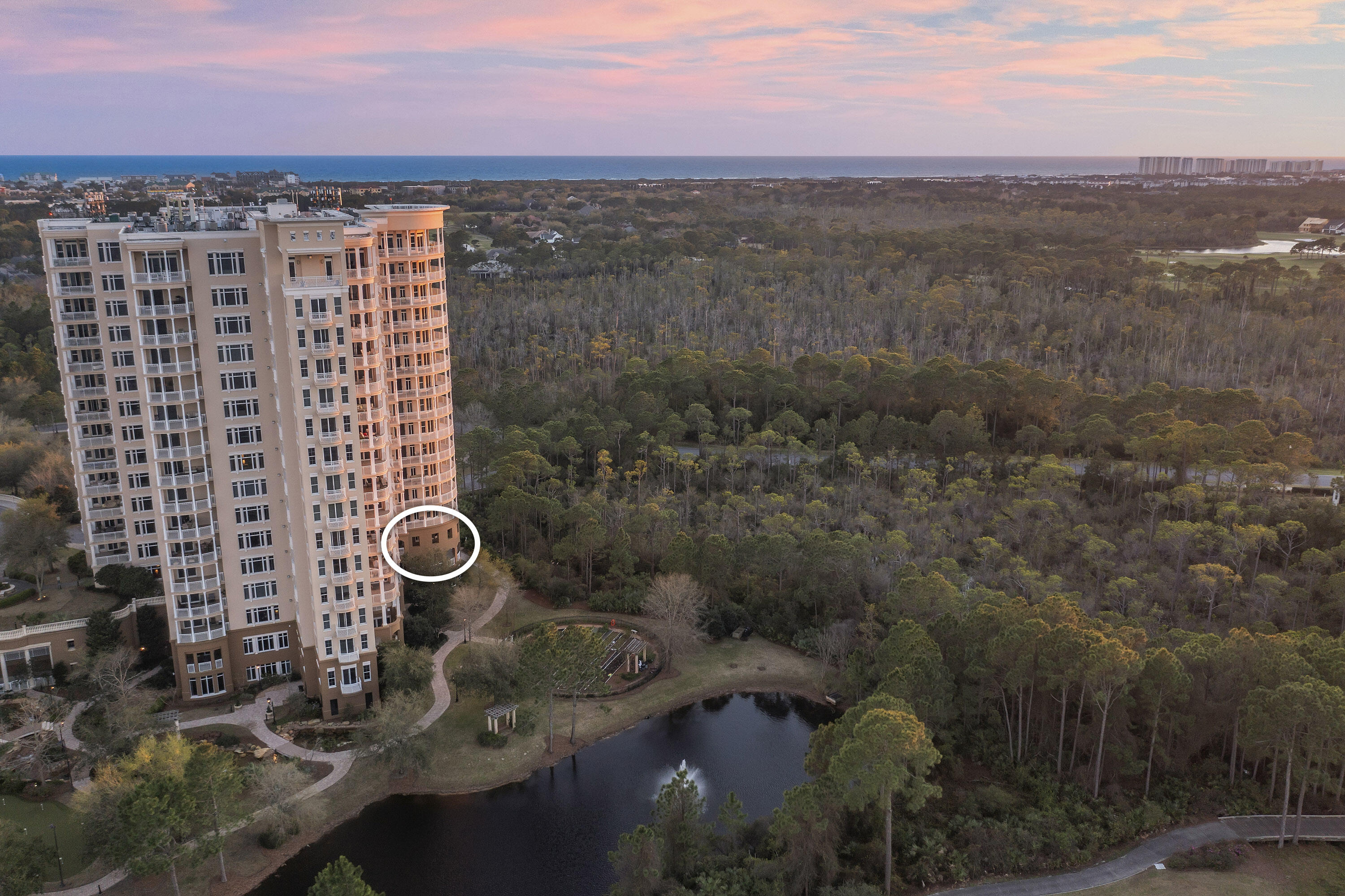 ONE WATER PLACE AT KELLY PLANTATION - Residential