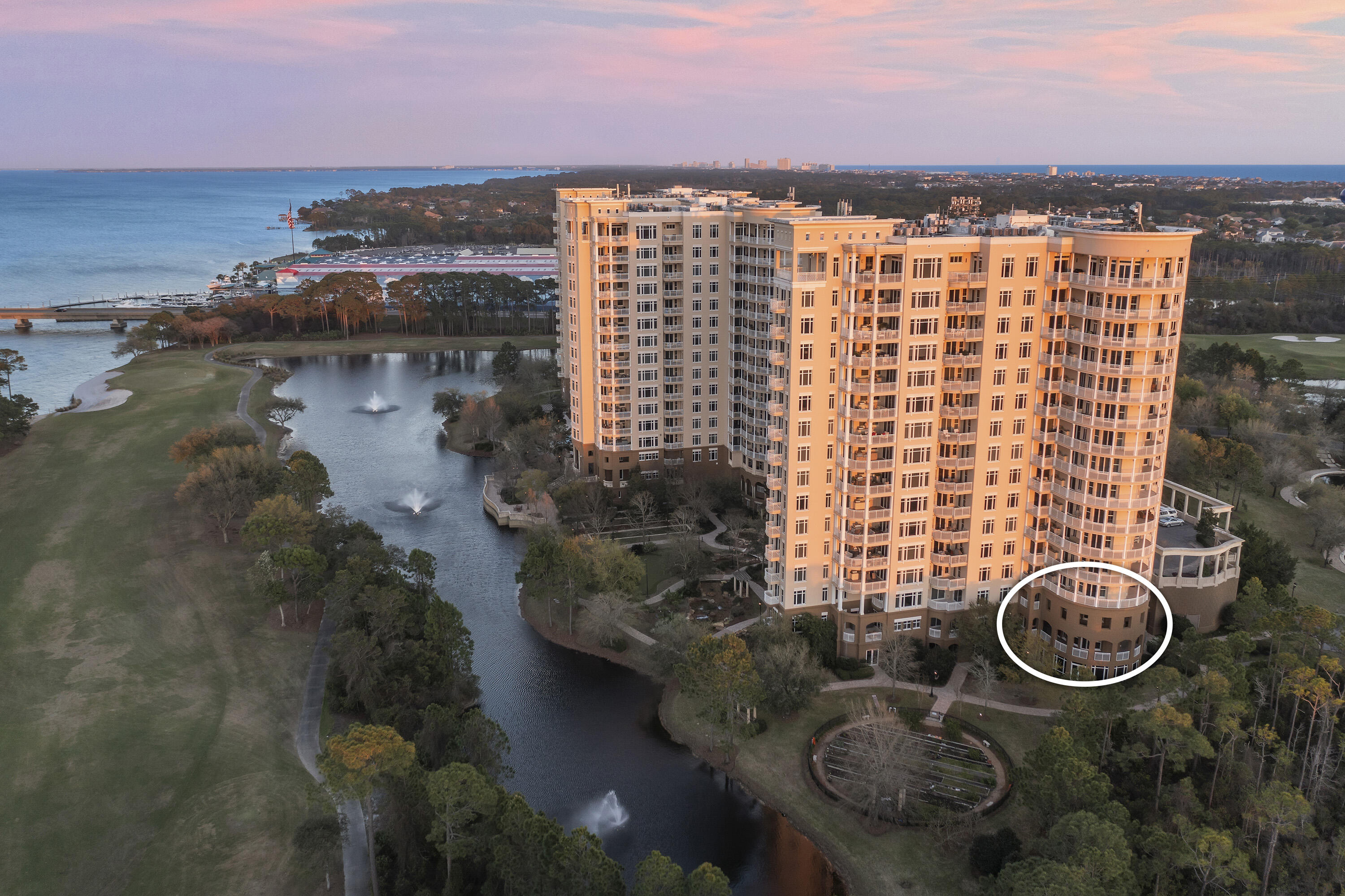 ONE WATER PLACE AT KELLY PLANTATION - Residential