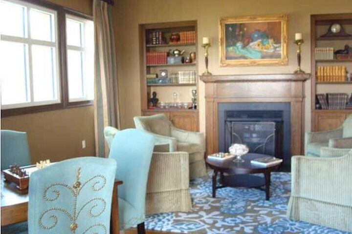 ONE WATER PLACE AT KELLY PLANTATION - Residential