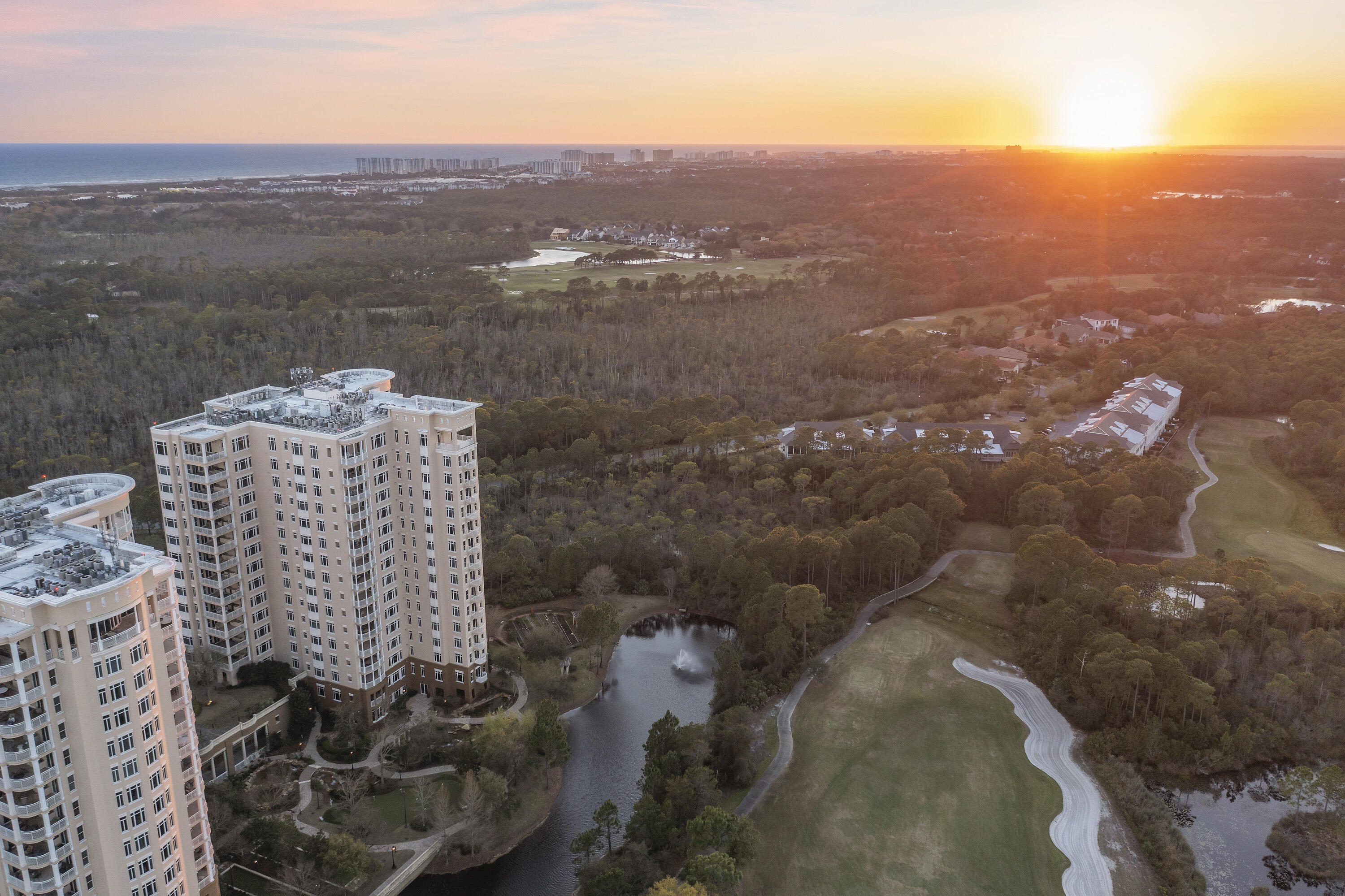 ONE WATER PLACE AT KELLY PLANTATION - Residential