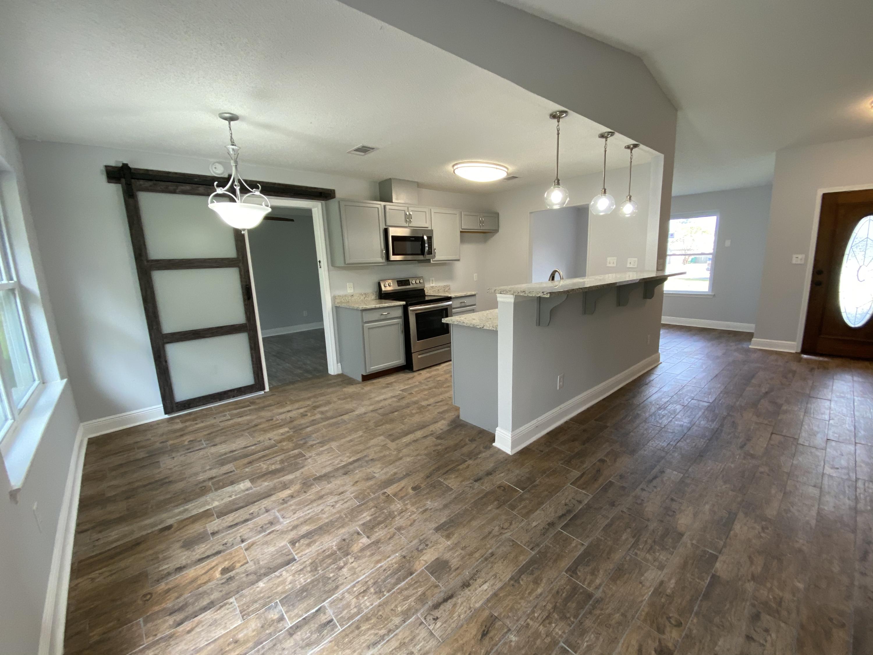 JACKSON TRAIL - Residential