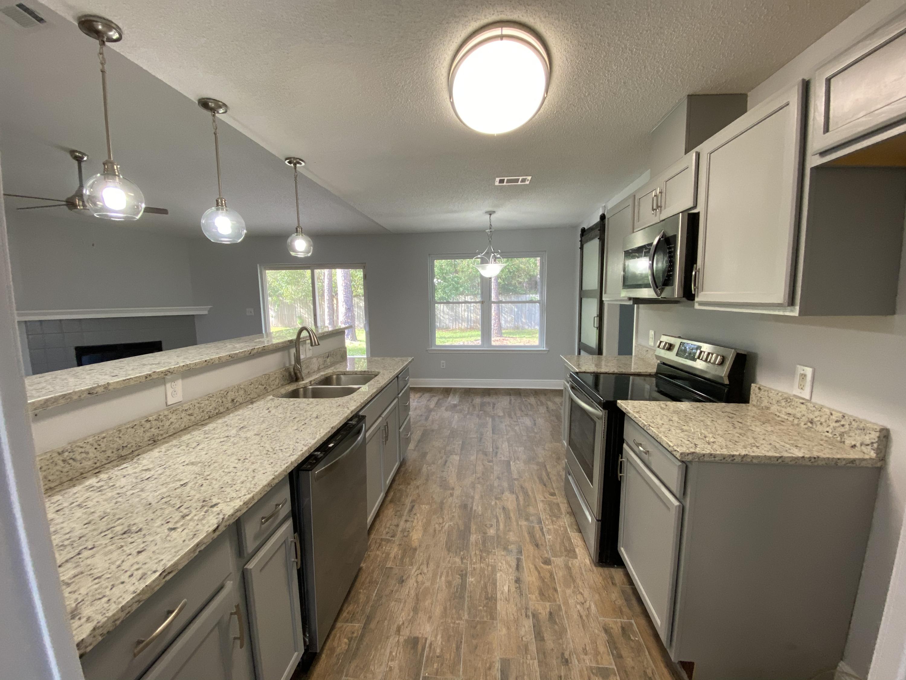 JACKSON TRAIL - Residential