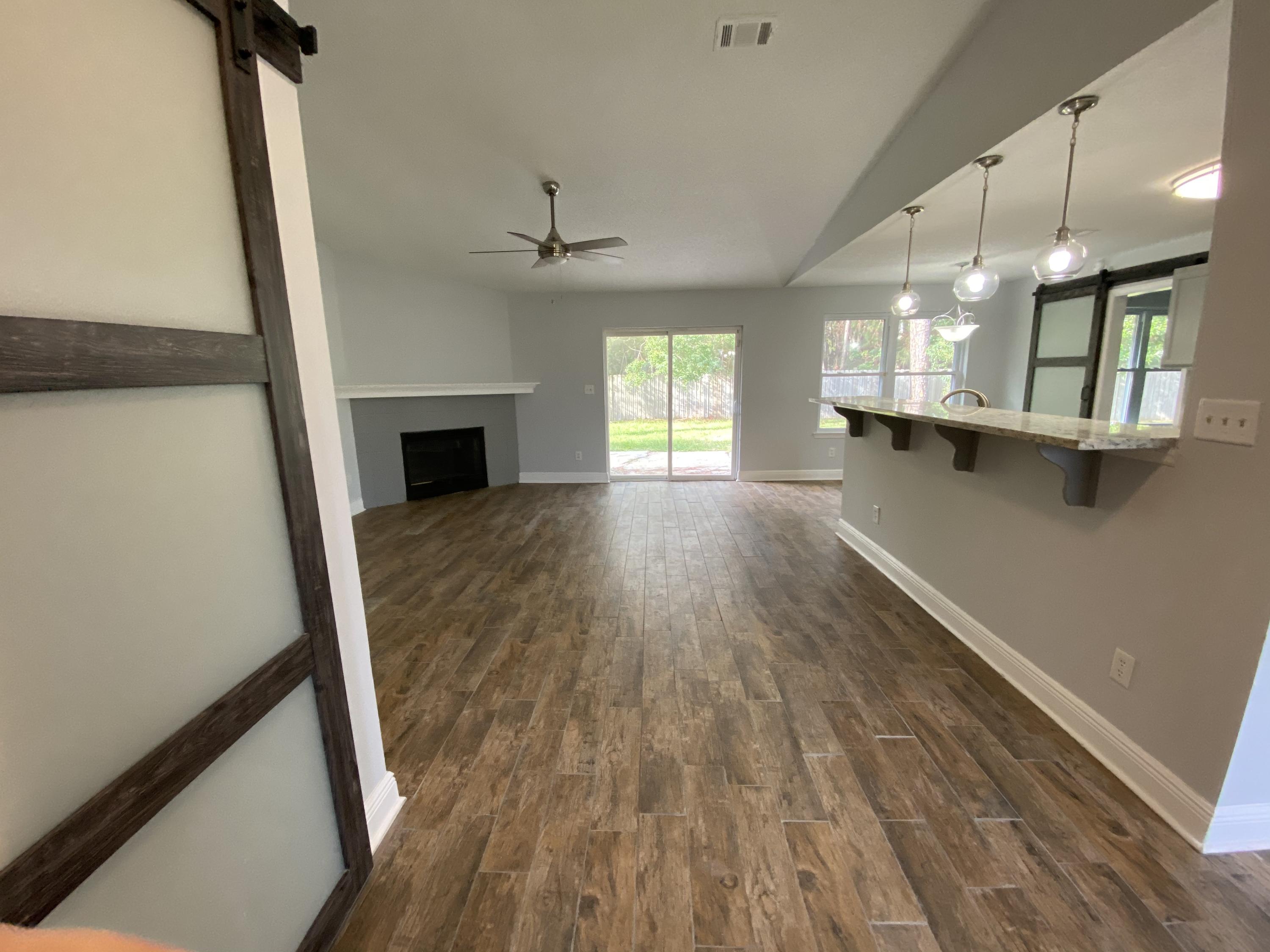 JACKSON TRAIL - Residential