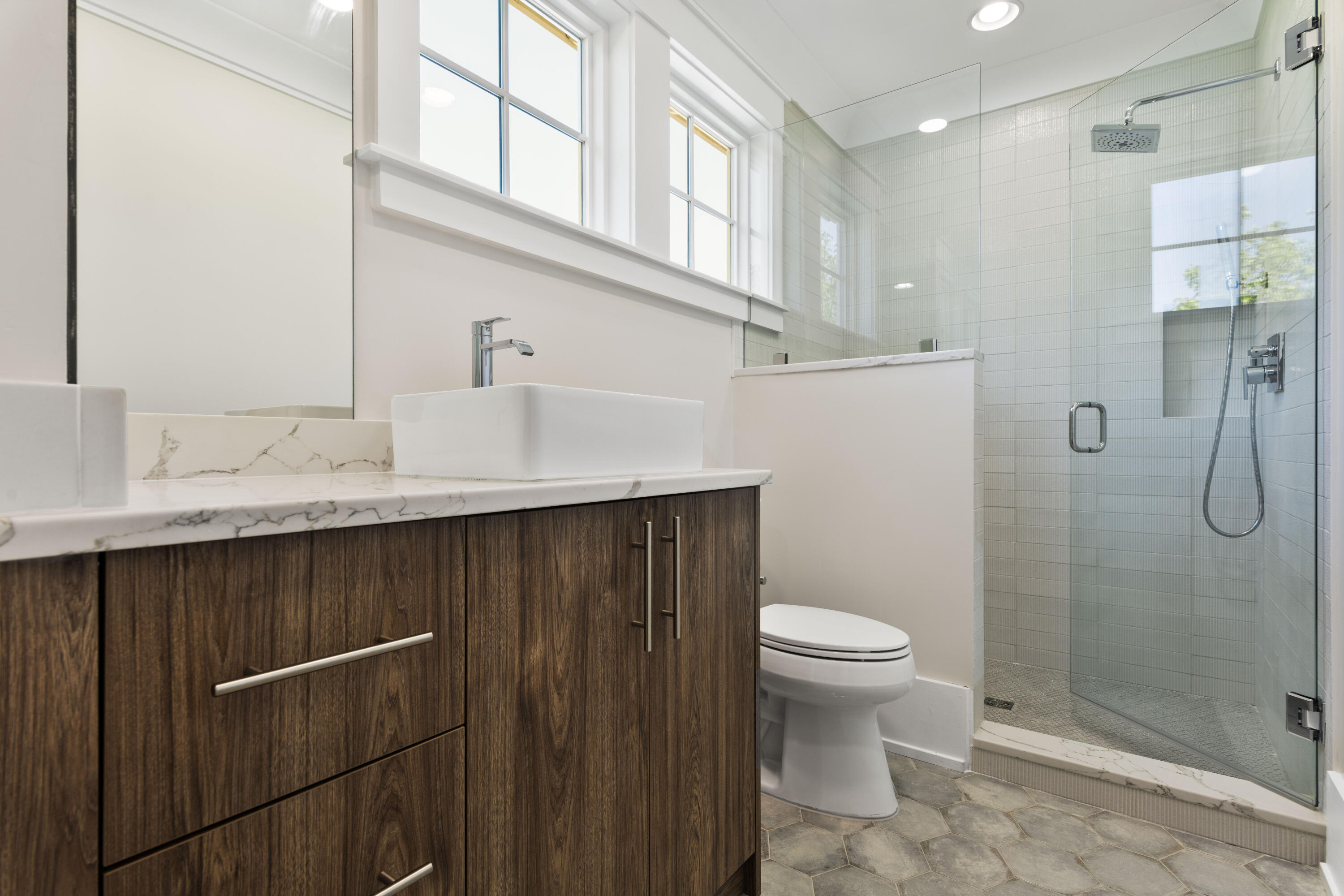 CALYPSO POINTE - Residential