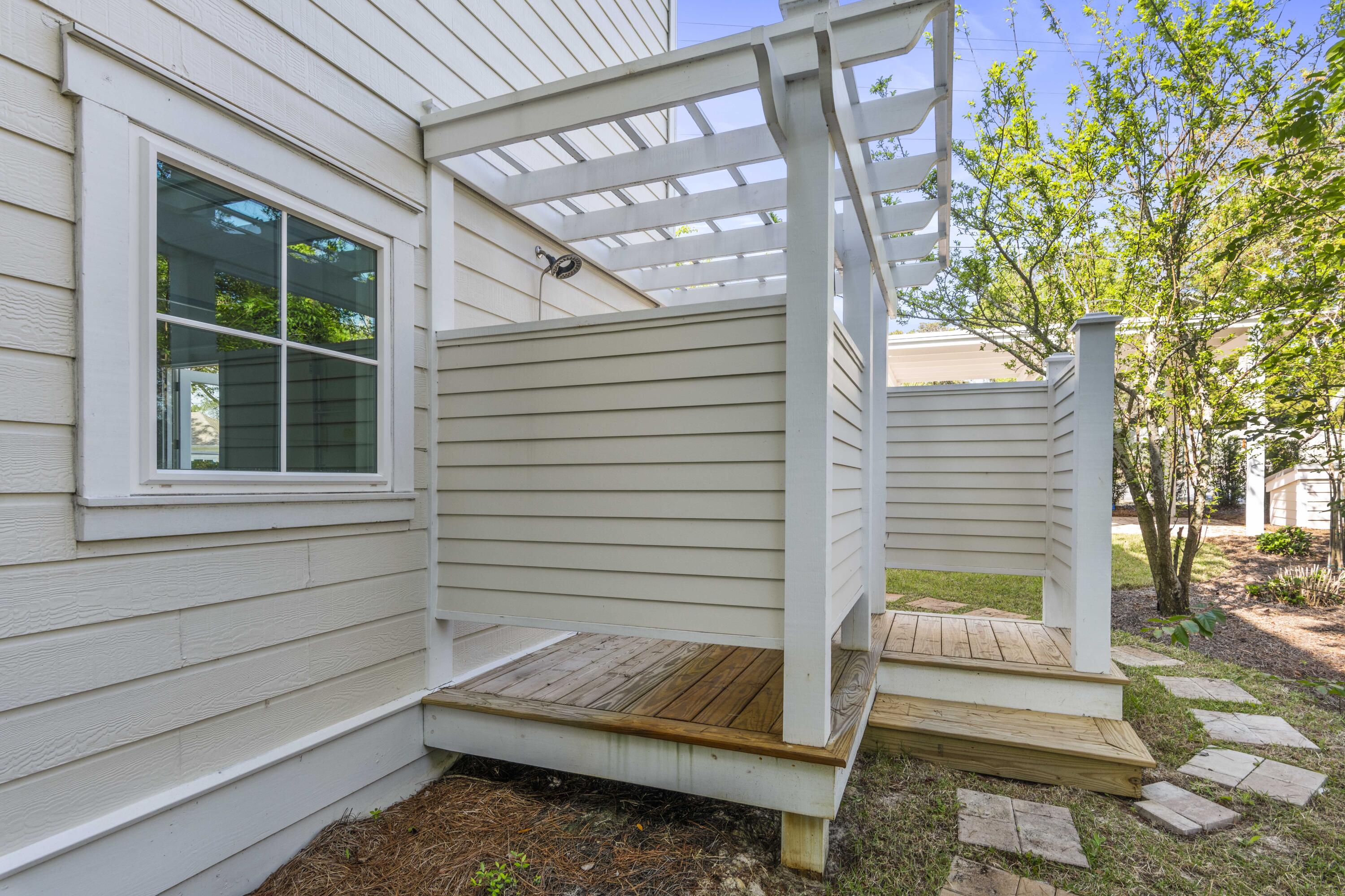 CALYPSO POINTE - Residential