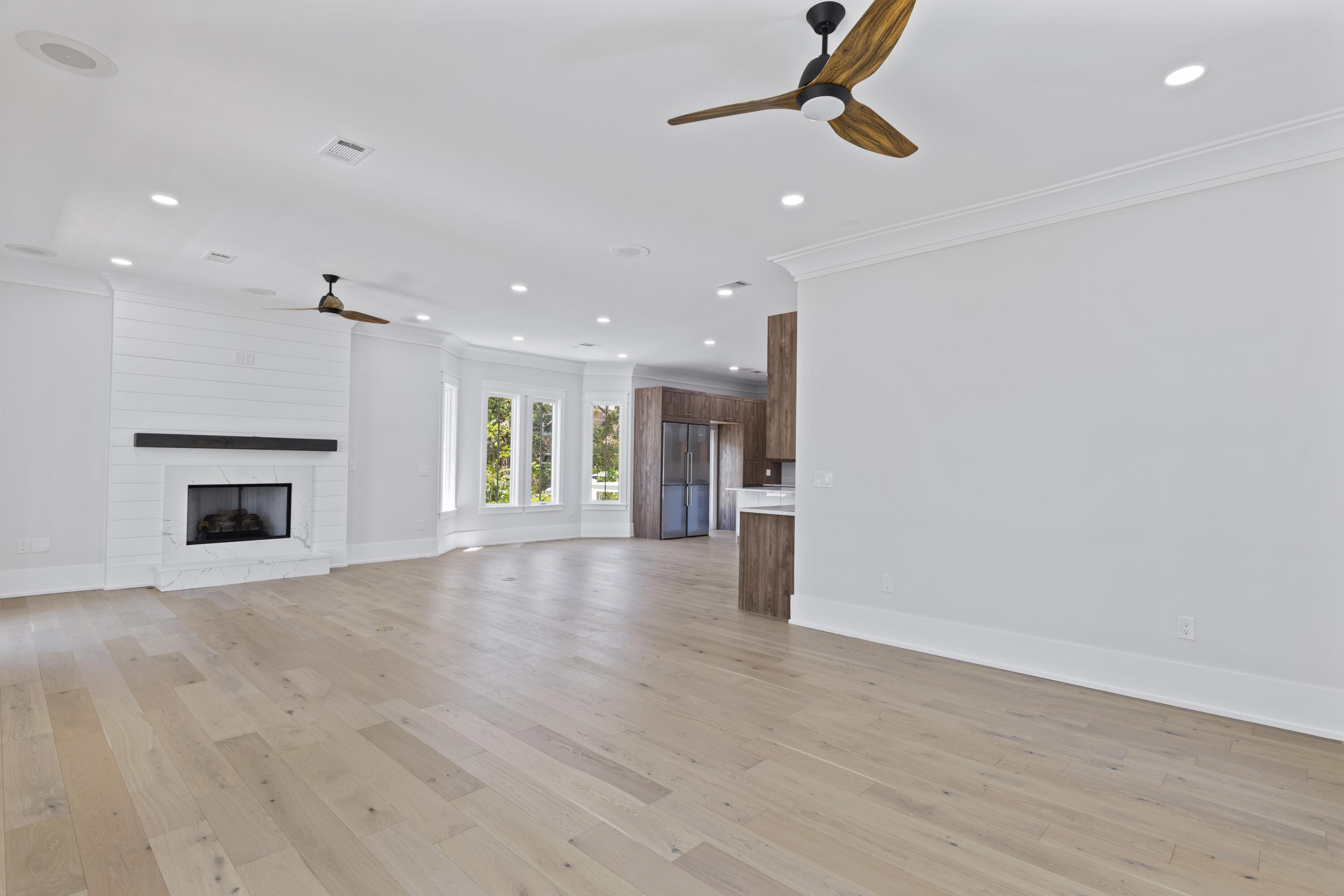 CALYPSO POINTE - Residential