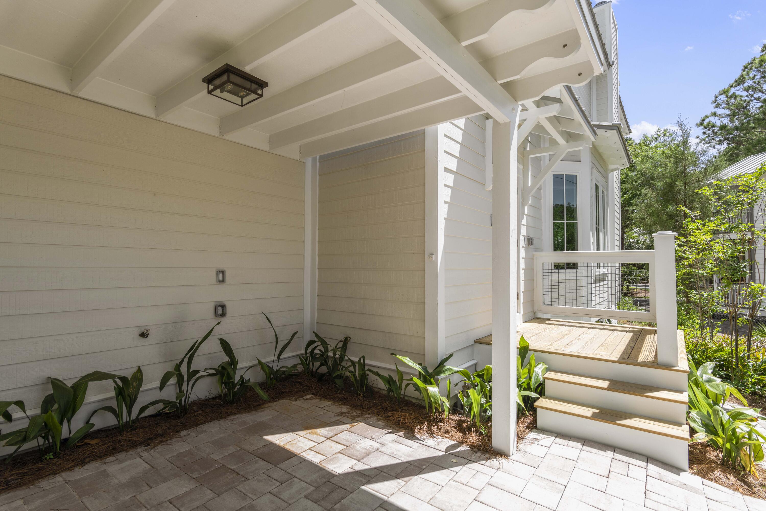 CALYPSO POINTE - Residential