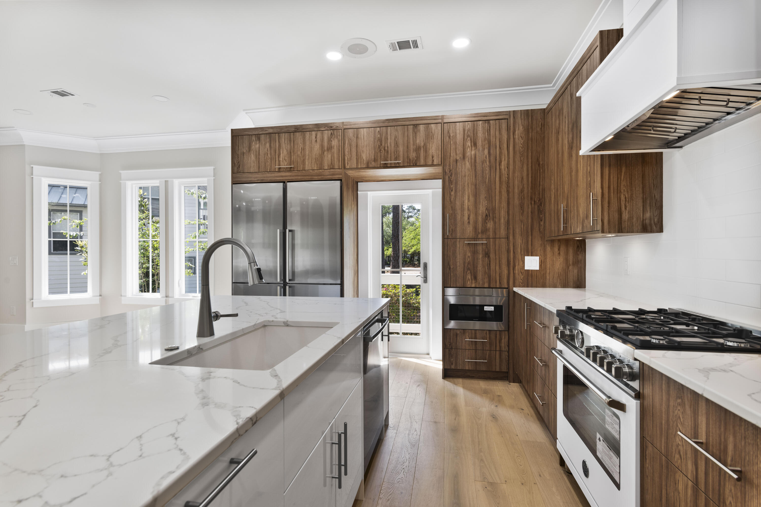 CALYPSO POINTE - Residential