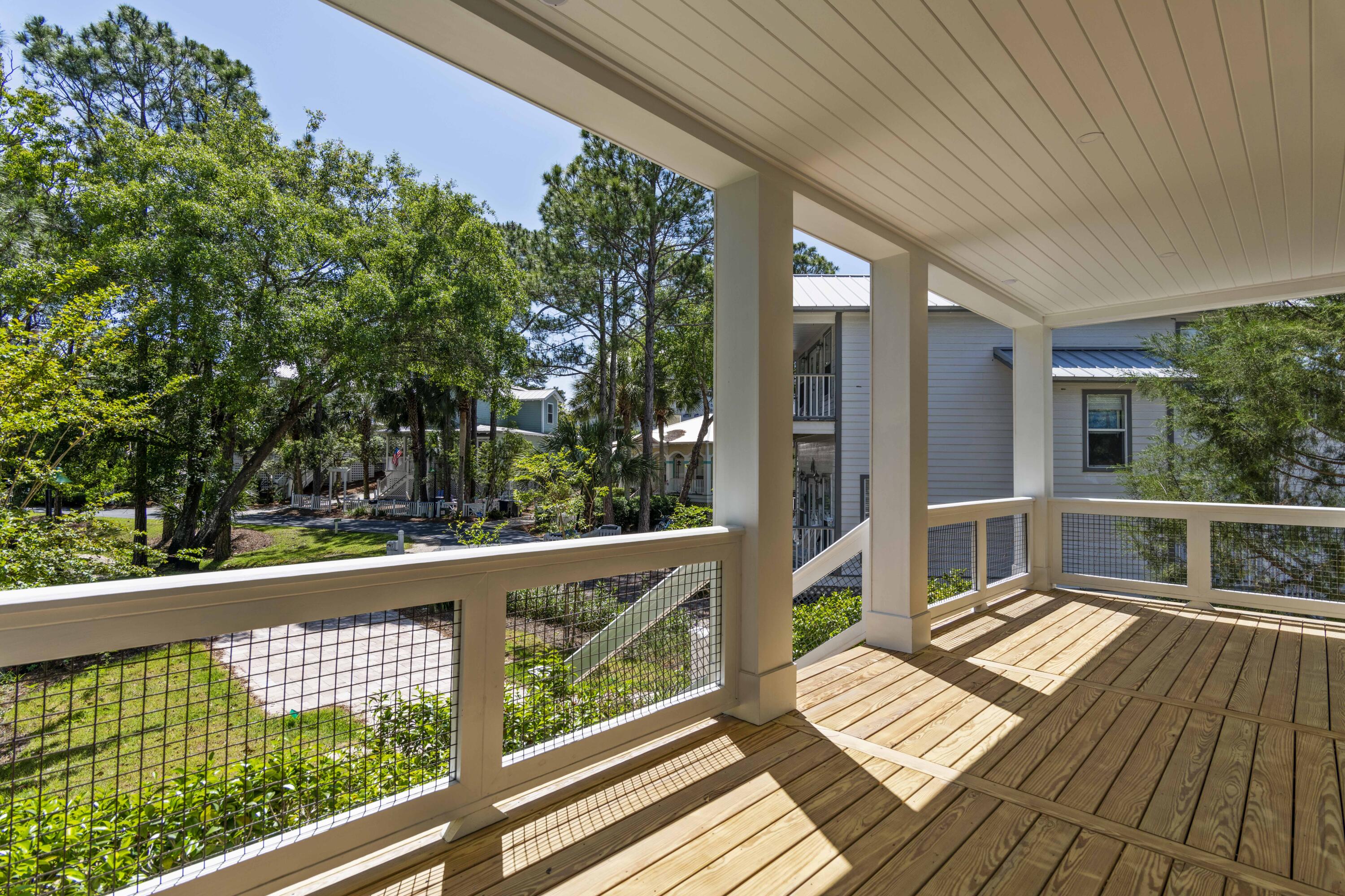 CALYPSO POINTE - Residential