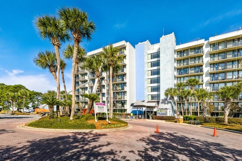 BAYSIDE CONDO SANDESTIN - Residential
