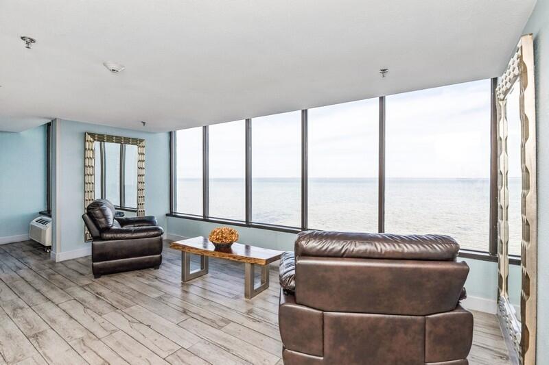 BAYSIDE CONDO SANDESTIN - Residential