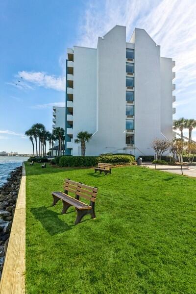 BAYSIDE CONDO SANDESTIN - Residential