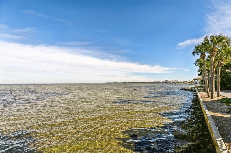 BAYSIDE CONDO SANDESTIN - Residential