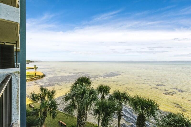 BAYSIDE CONDO SANDESTIN - Residential