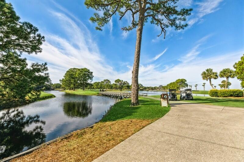 BAYSIDE CONDO SANDESTIN - Residential