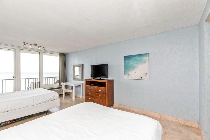 BAYSIDE CONDO SANDESTIN - Residential