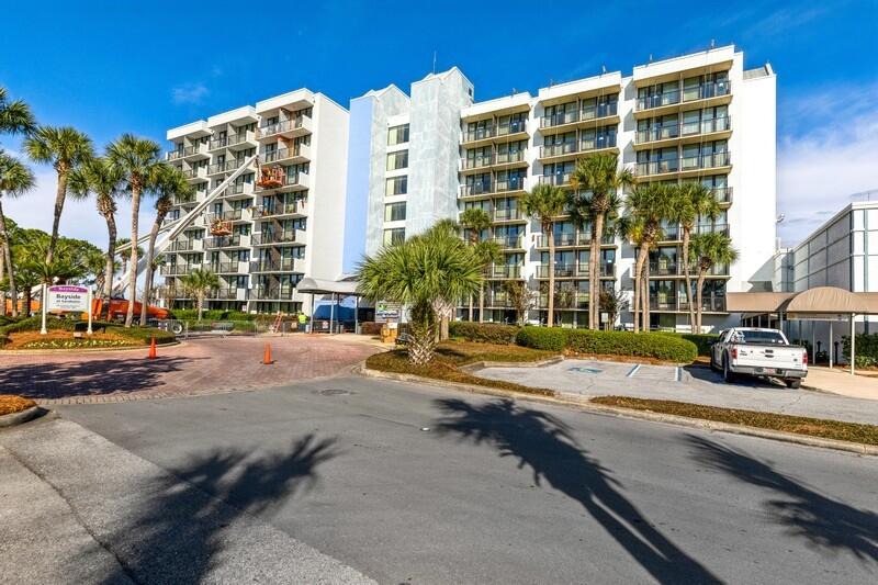 BAYSIDE CONDO SANDESTIN - Residential