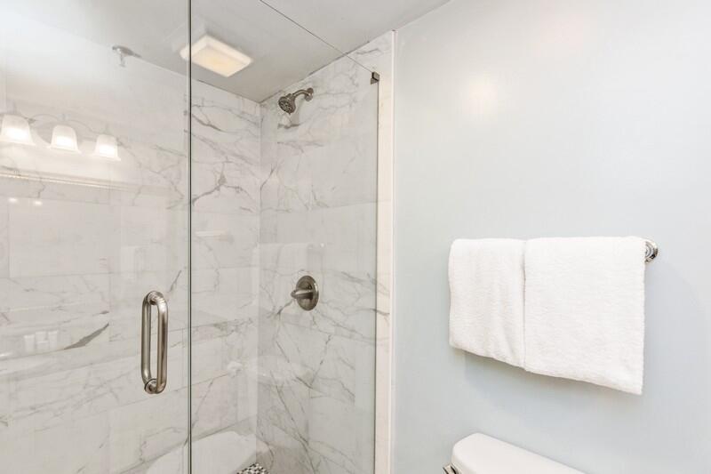 BAYSIDE CONDO SANDESTIN - Residential