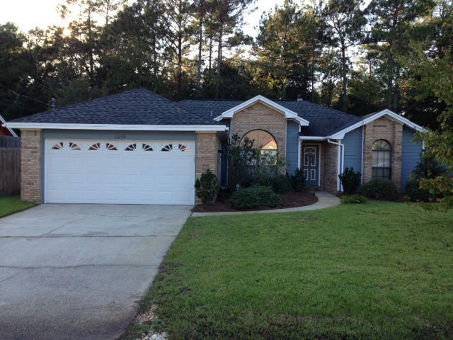 PINE MEADOWS 2ND ADDN - Residential Lease