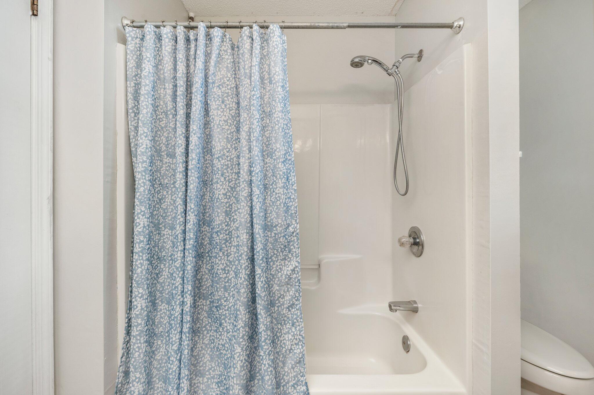 COUNTRYVIEW ESTATES 3RD ADDN - Residential