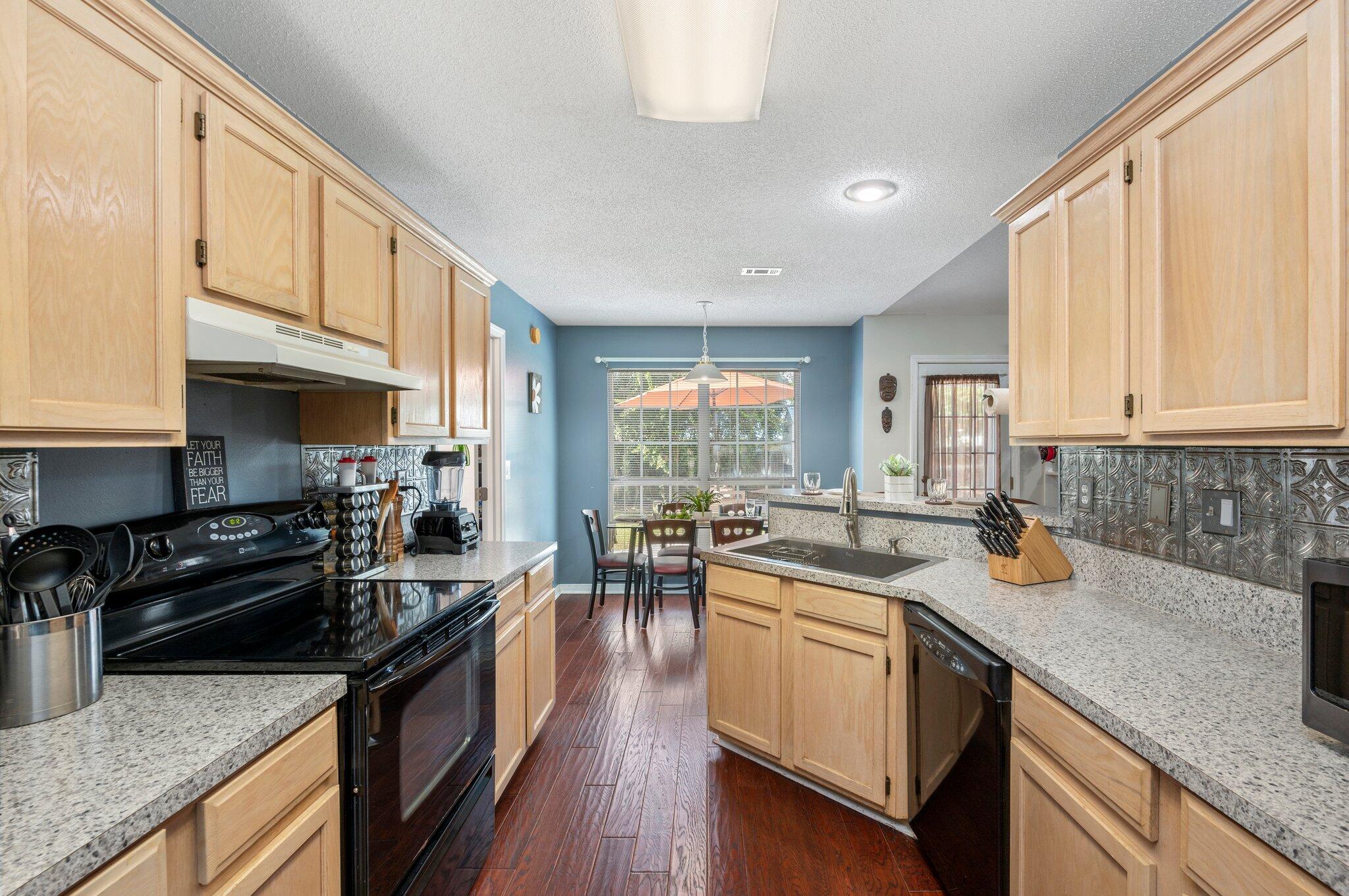 COUNTRYVIEW ESTATES 3RD ADDN - Residential