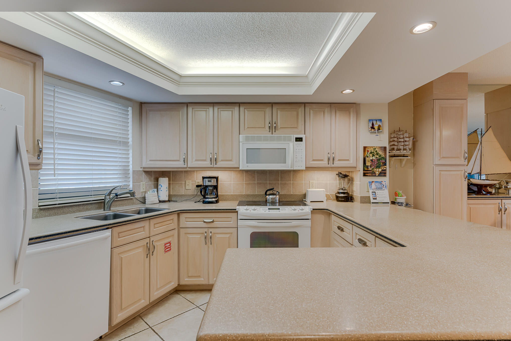 BEACHSIDE 2 CONDO - Residential