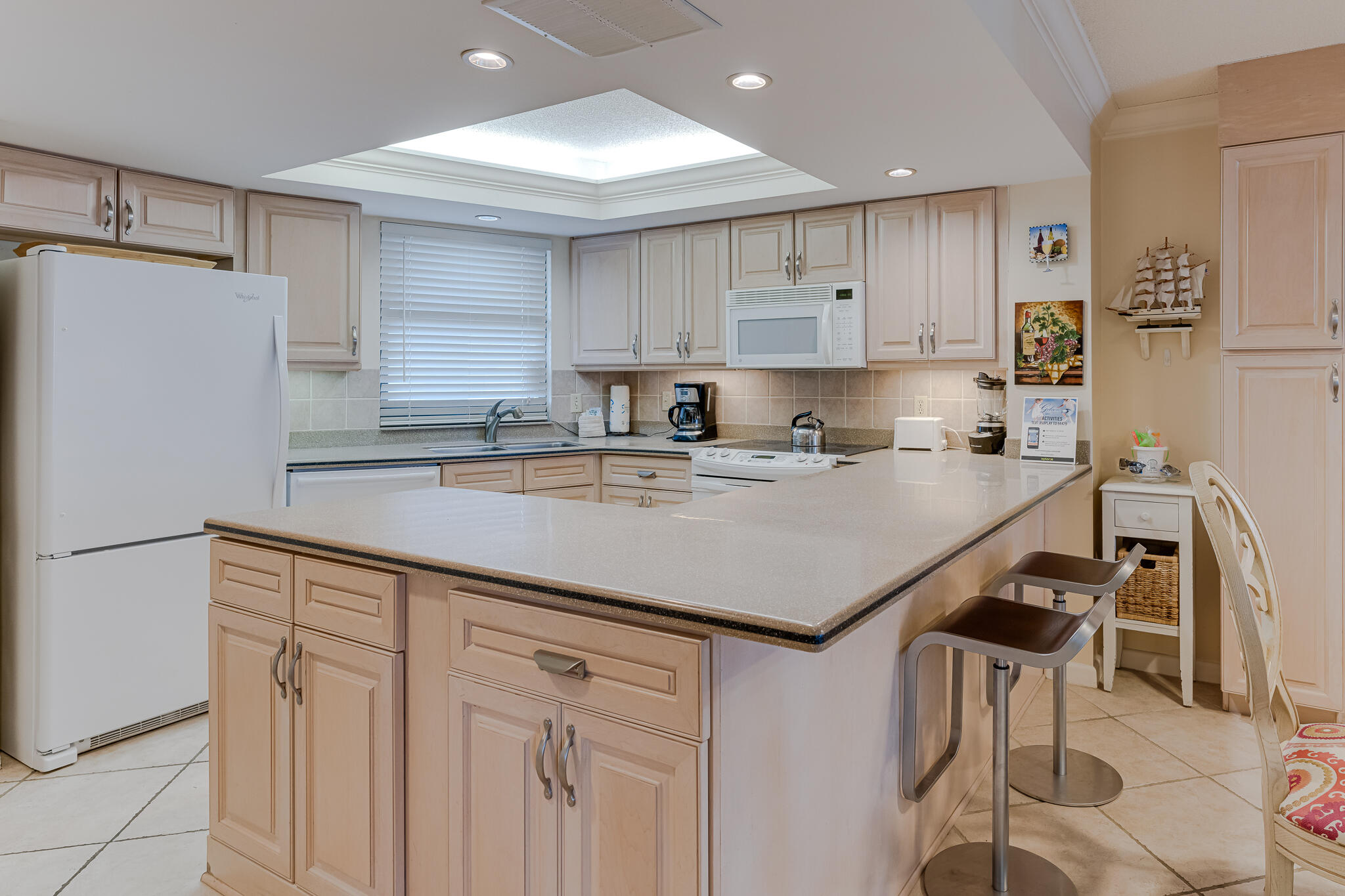 BEACHSIDE 2 CONDO - Residential