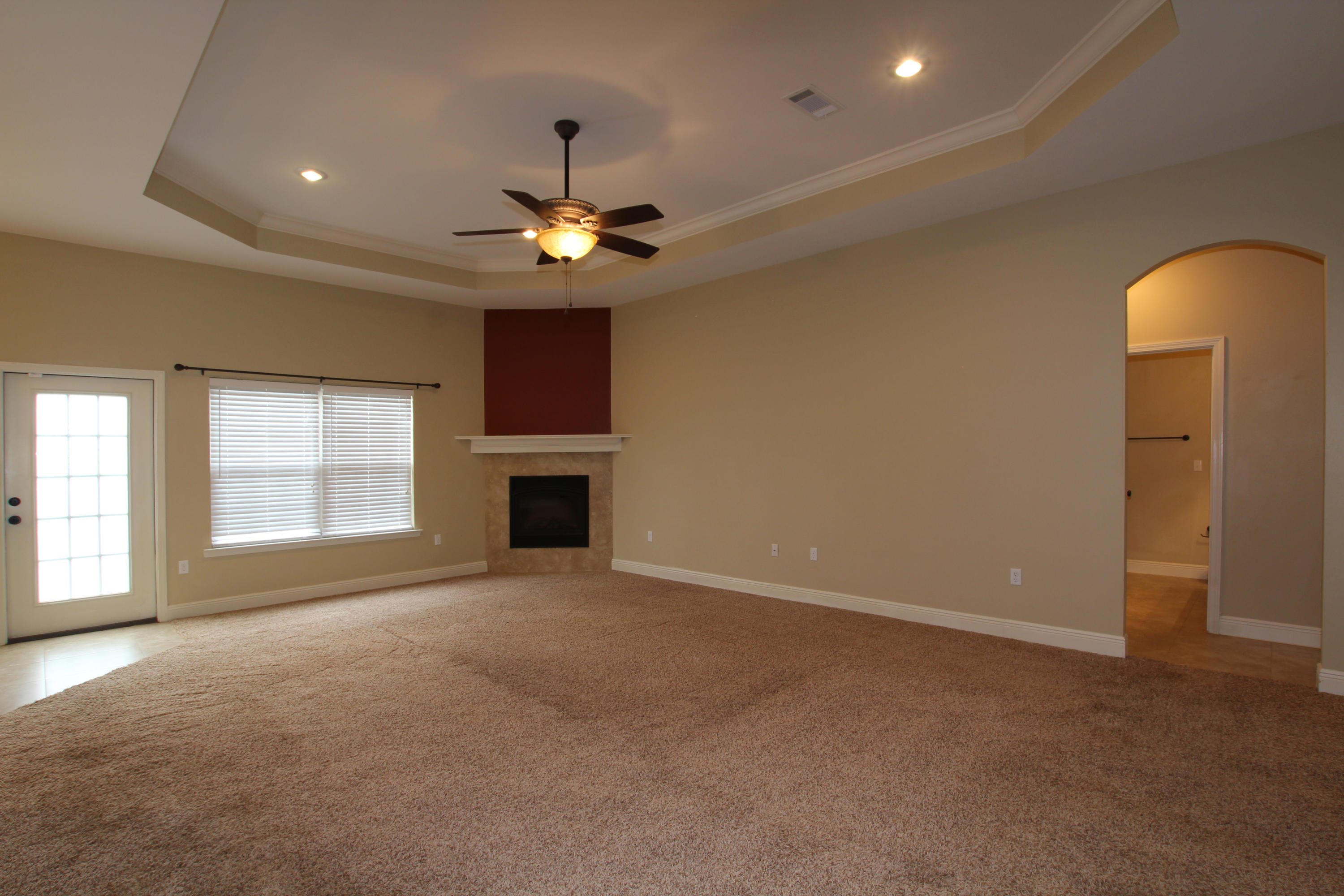 AUTUMN WOODS - Residential