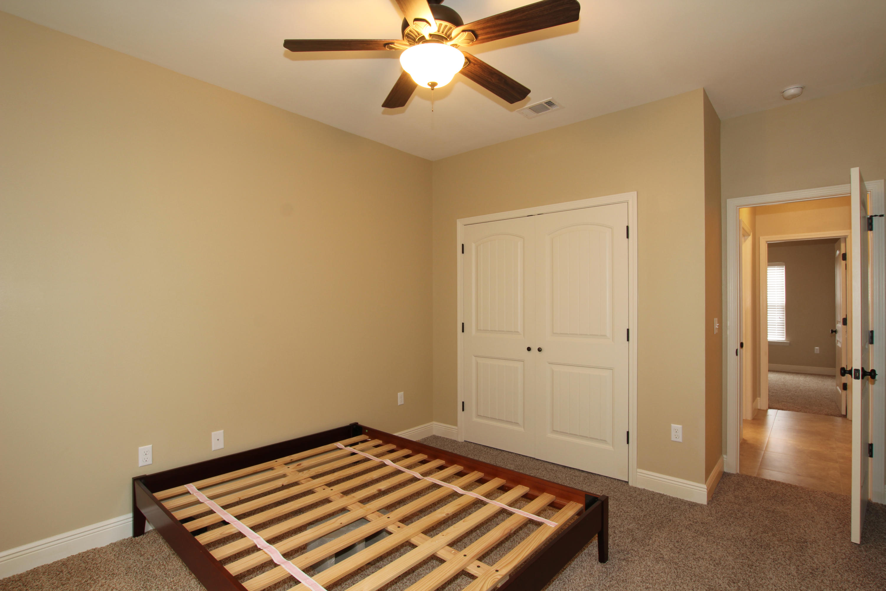 AUTUMN WOODS - Residential