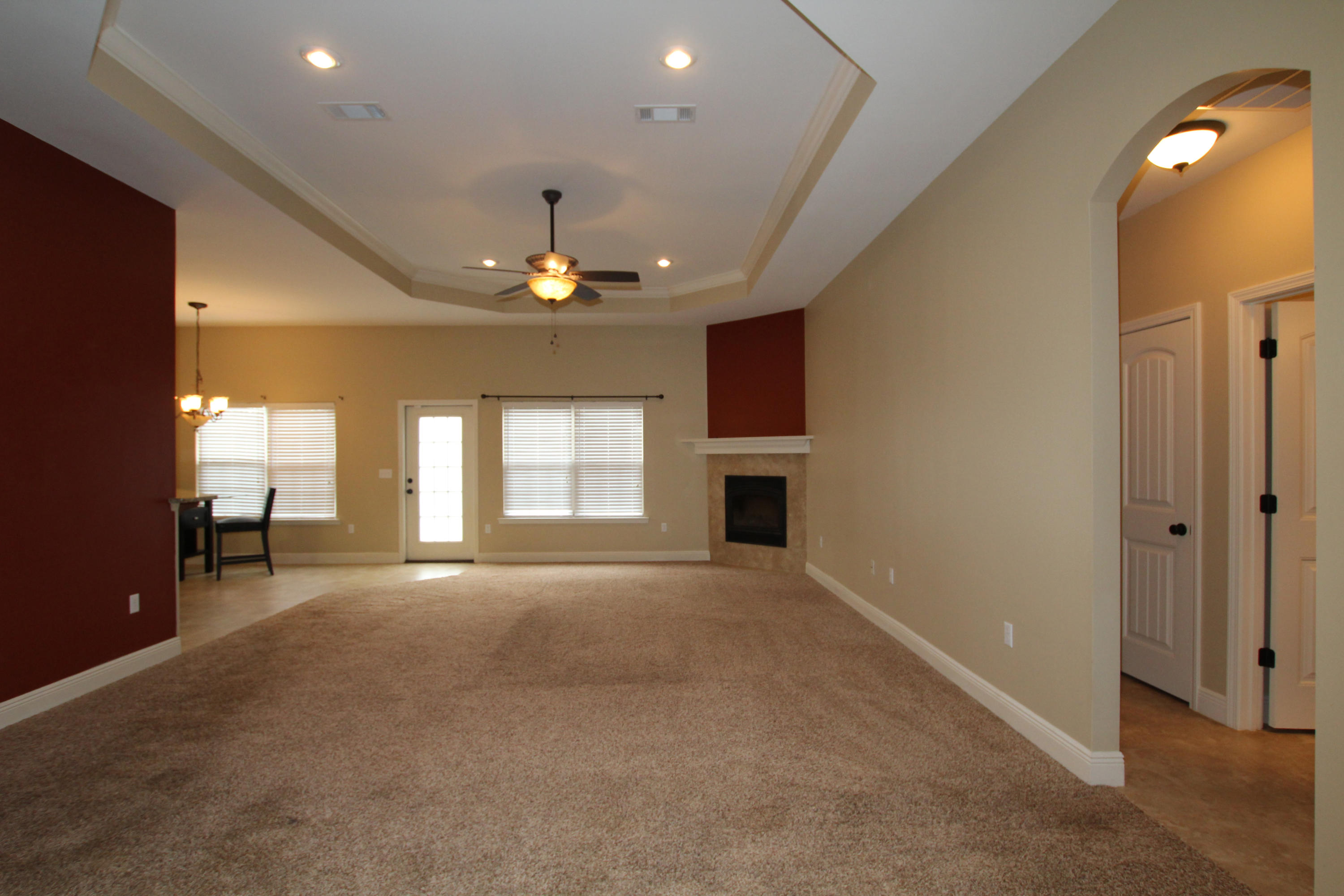 AUTUMN WOODS - Residential